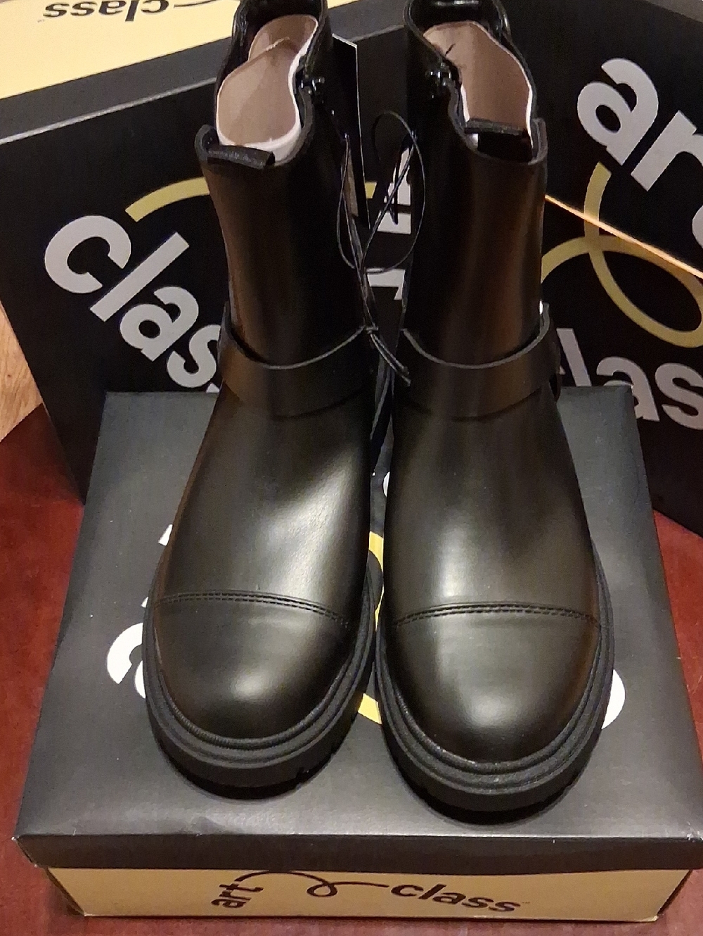 Girls Black Crosby Boots Size 4 Art Class New In Box